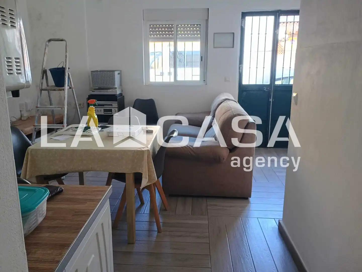 Houses for sale in Algeciras