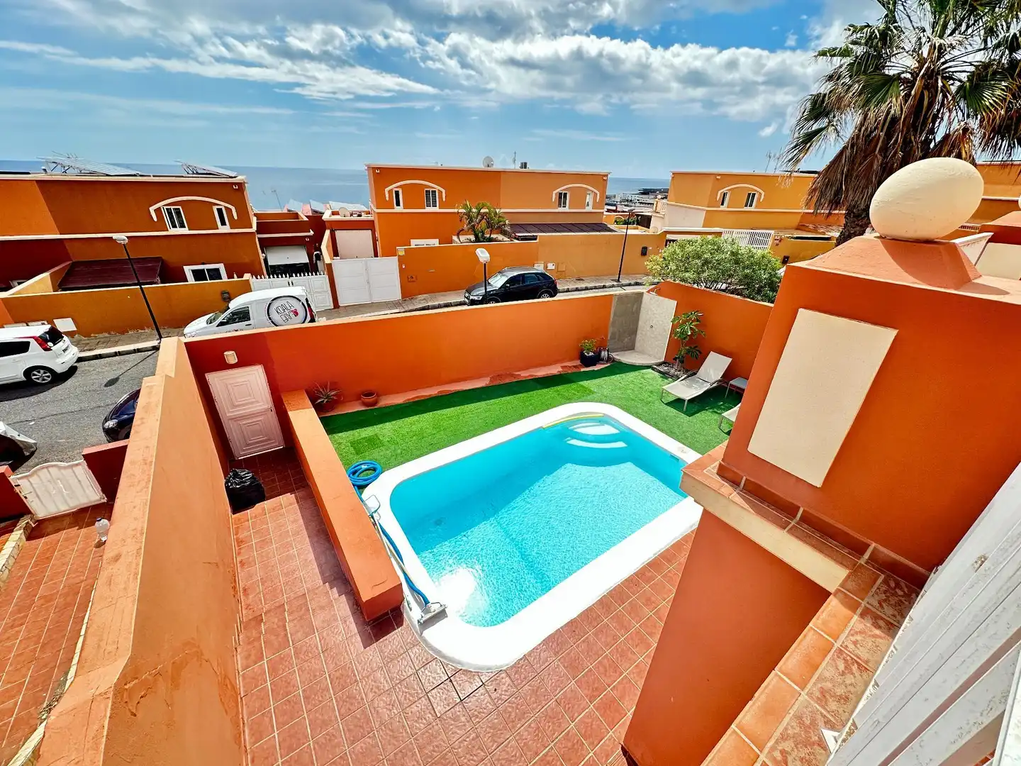 Vista exterior de Dúplex en venda en Puerto del Rosario amb Aire condicionat, Terrassa i Piscina