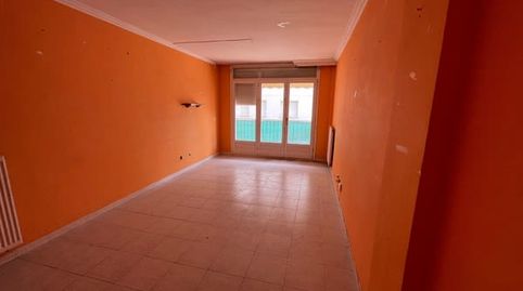 Foto 2 de Piso en venta en C/ Compositor Serra , Eixample - Horta Capallera, Figueres