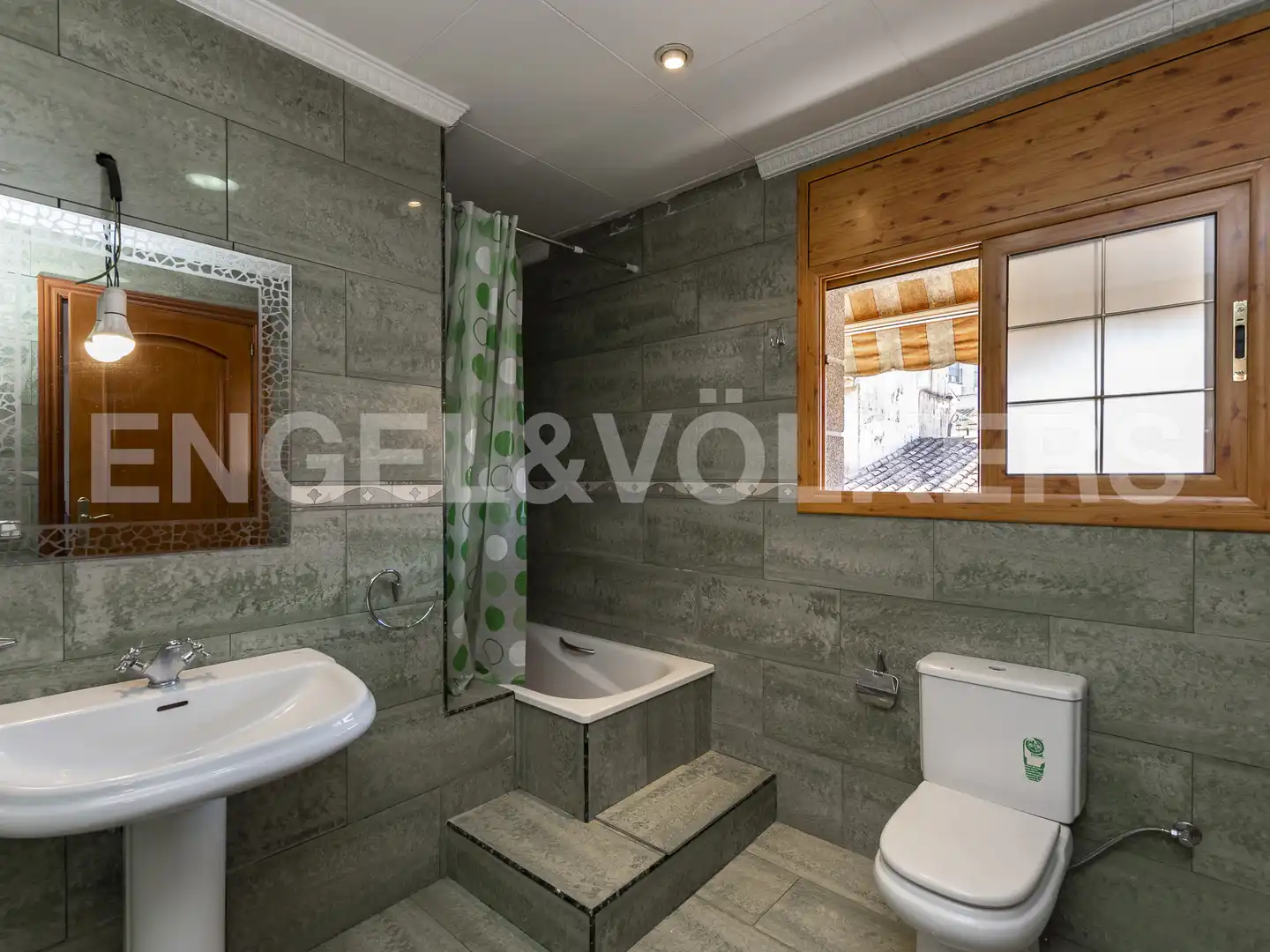 Bathroom of Houses for sale in Tordera  with Air Conditioner, Heating and Terrace