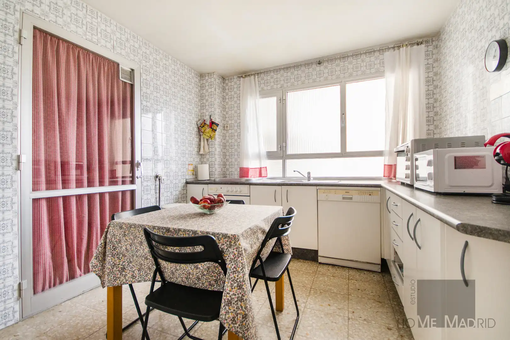 Cuina de Pis en venda en Madrid amb Calefacció, Parquet i Terrassa