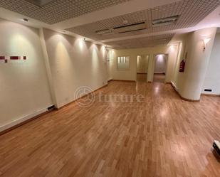 Office to rent in Salamanca Capital  with Air Conditioner and Storage room