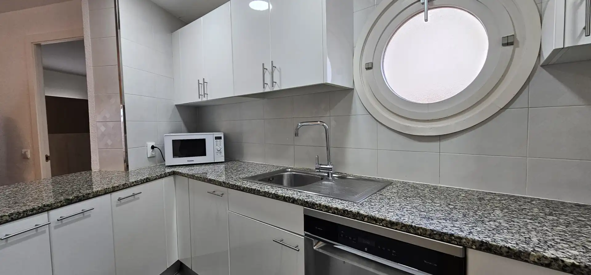 Küche von Maisonette zur Miete in Palamós mit Klimaanlage, Terrasse und Möbliert