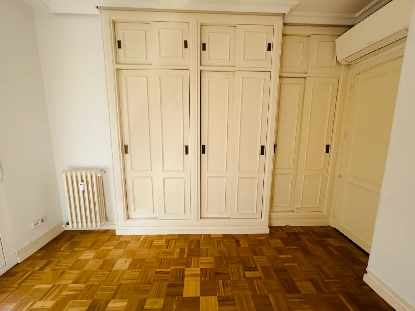 Habitación de Piso de alquiler en Madrid con Aire acondicionado, Calefacción y Parquet
