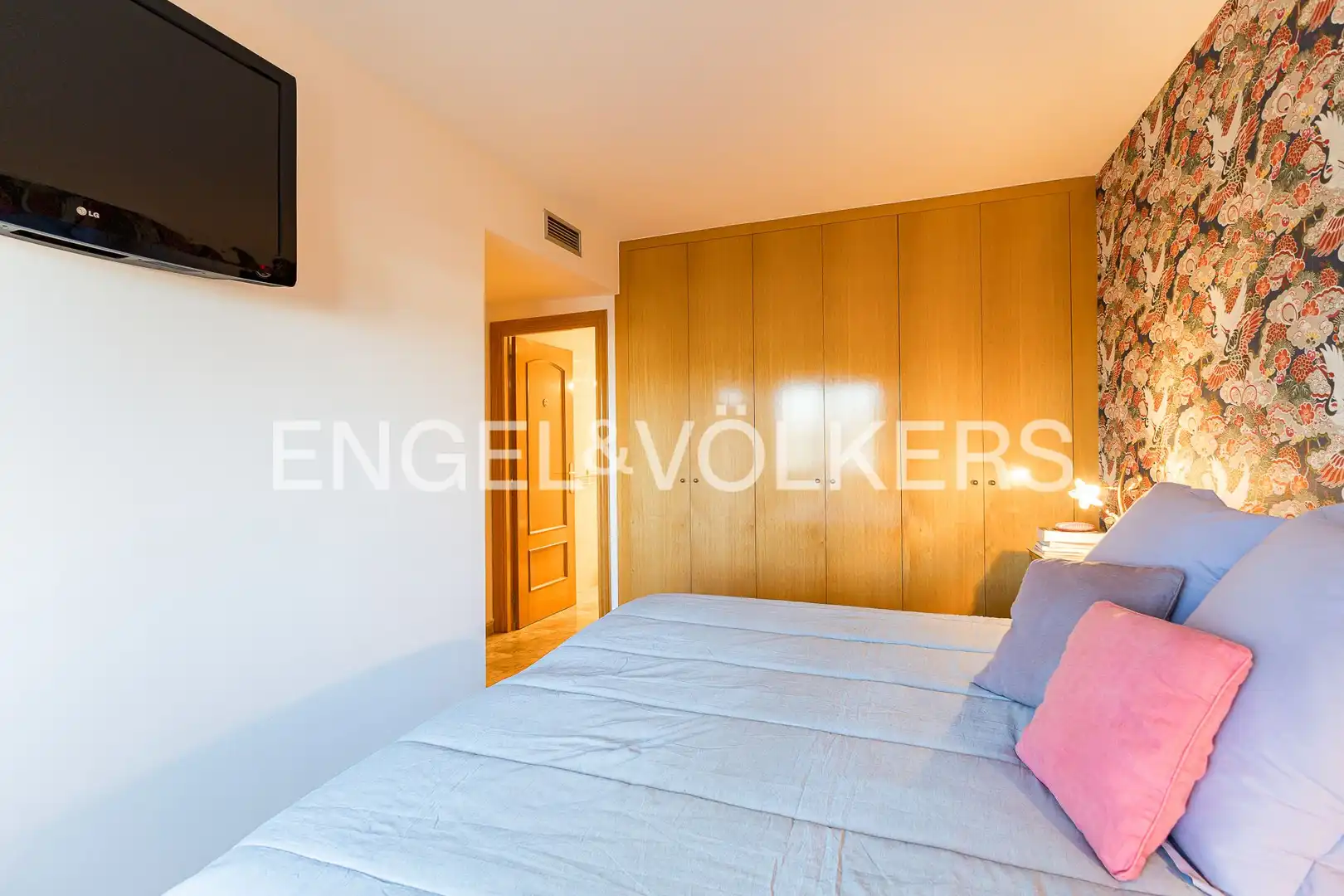 Bedroom of Flat for sale in Vilanova i la Geltrú  with Air Conditioner, Heating and Terrace