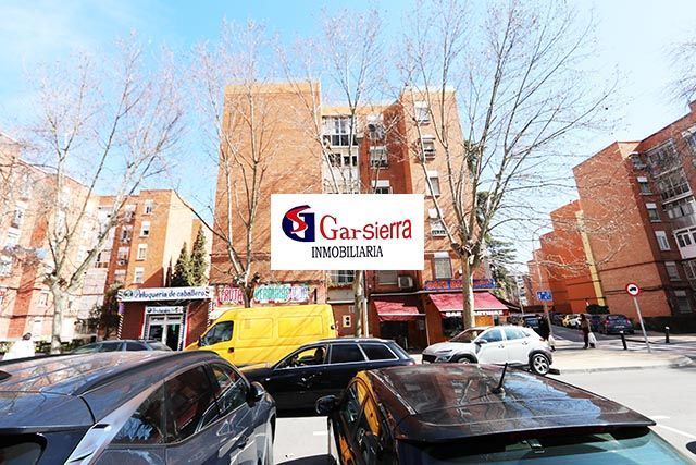 Exterior view of Flat for sale in  Madrid Capital  with Heating