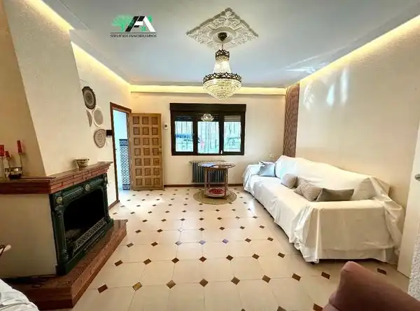 Living room of Houses for rent in Baeza  with Air Conditioner, Heating and Furnished