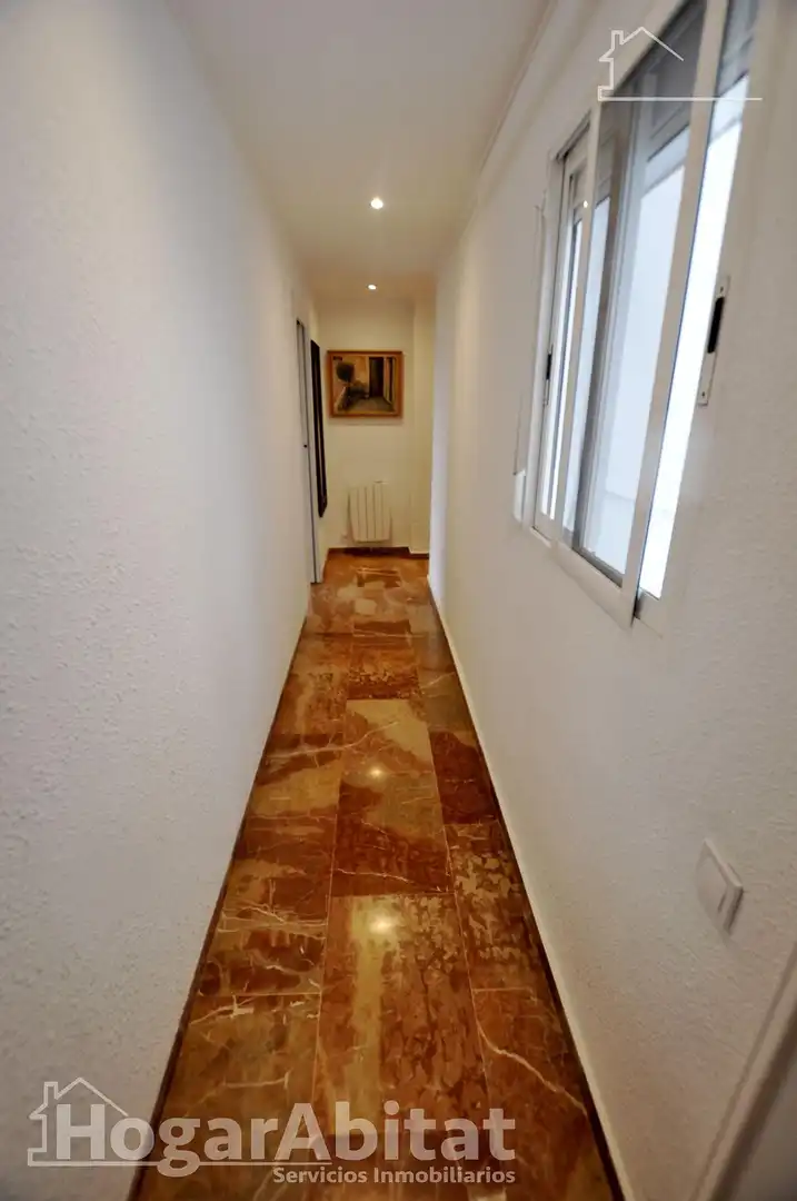 Flat for sale in Valencia  with Air Conditioner, Furnished and Balcony