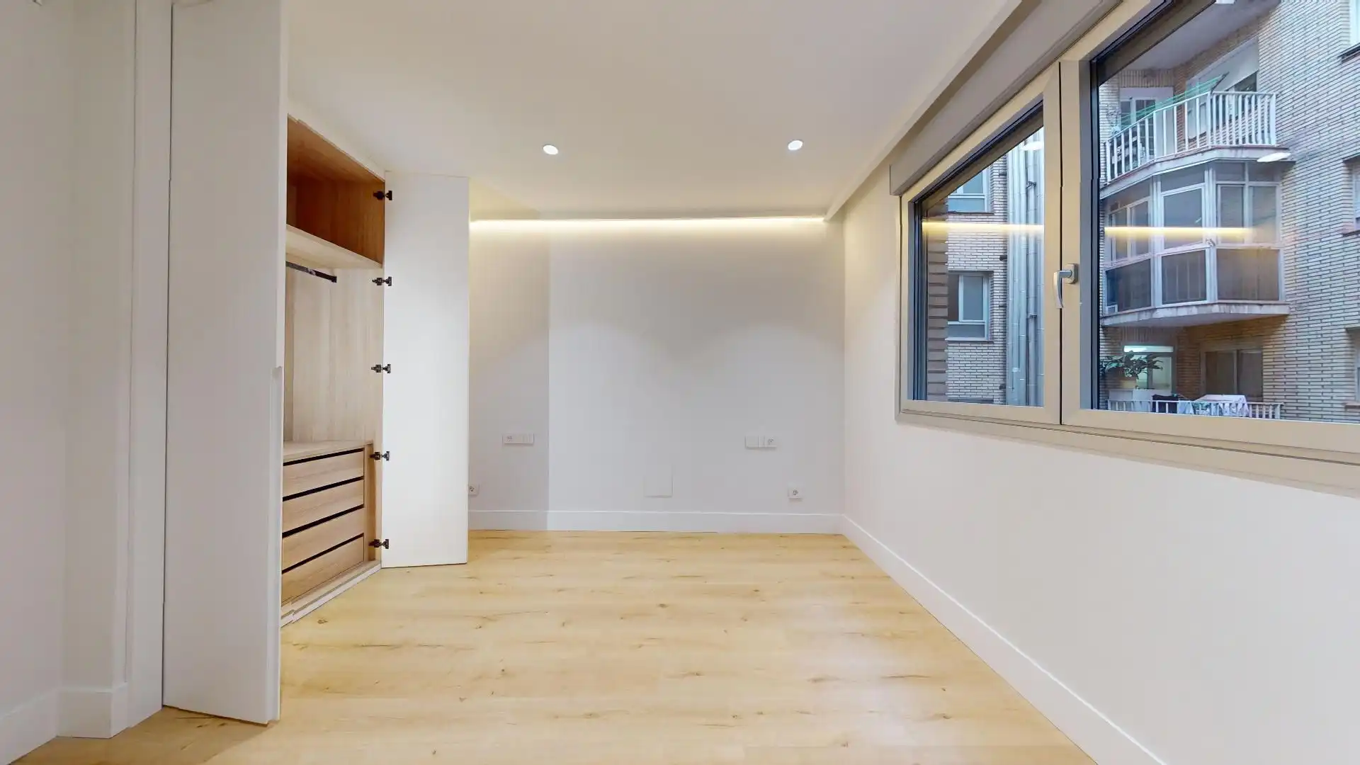 Flat for rent in Madrid  with Air Conditioner, Heating and Storage room