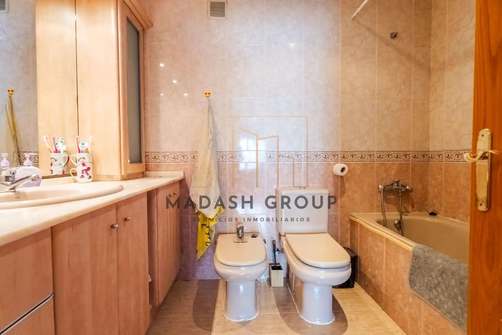 Bathroom of Flat for sale in Reus  with Air Conditioner, Heating and Private garden