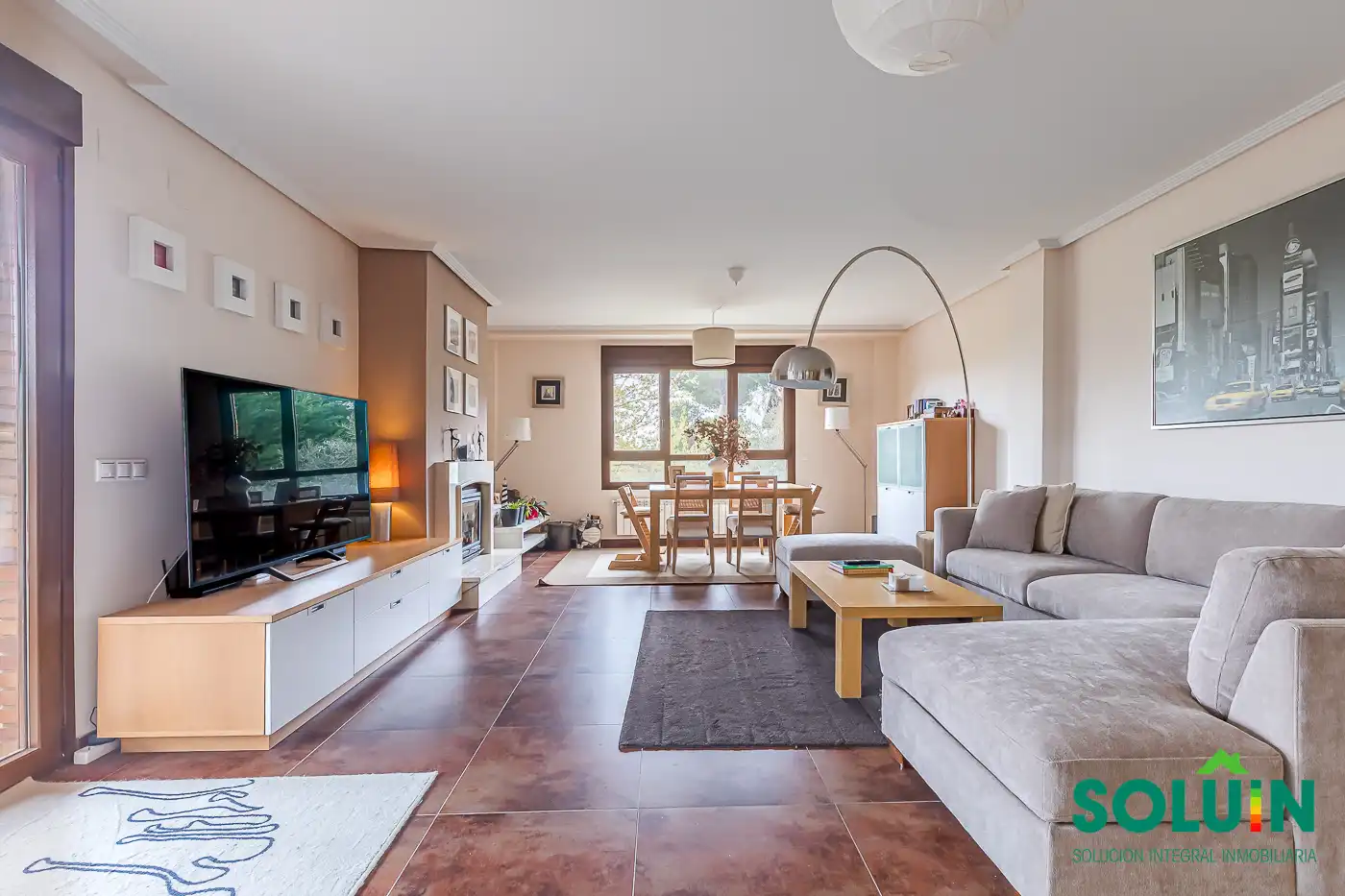 Sala d'estar de Casa o xalet en venda en Torrelodones amb Aire condicionat, Calefacció i Jardí privat