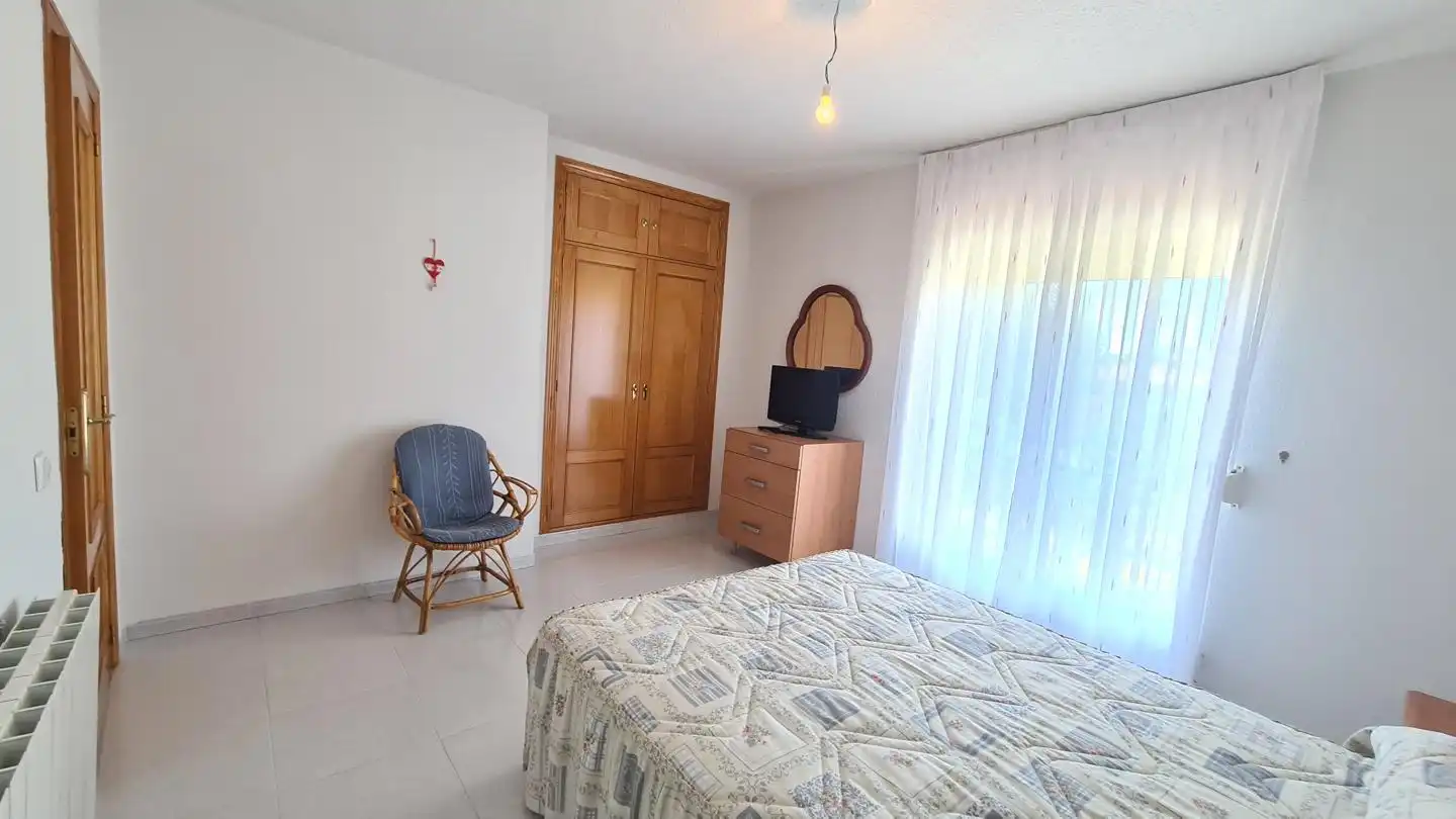 Bedroom of Houses for sale in La Adrada   with Private garden, Storage room and Balcony