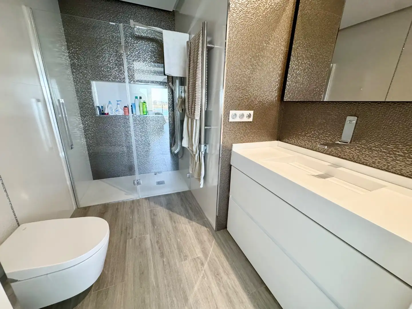Bathroom of Attic for rent in Punta Umbría, Huelva