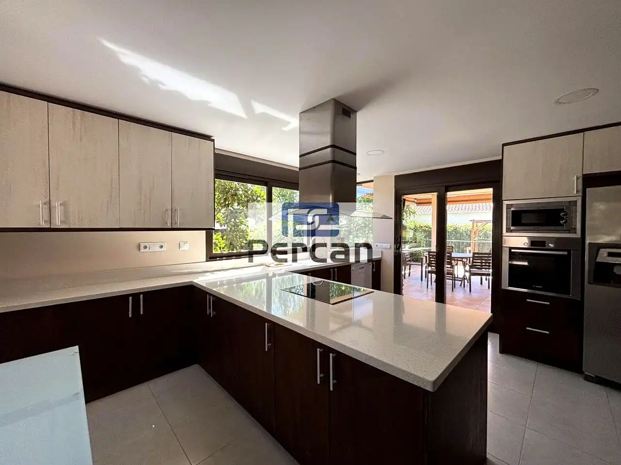 Casa con piscina in vendita a Avinguda de Cova del Llop Marí, imagen 5