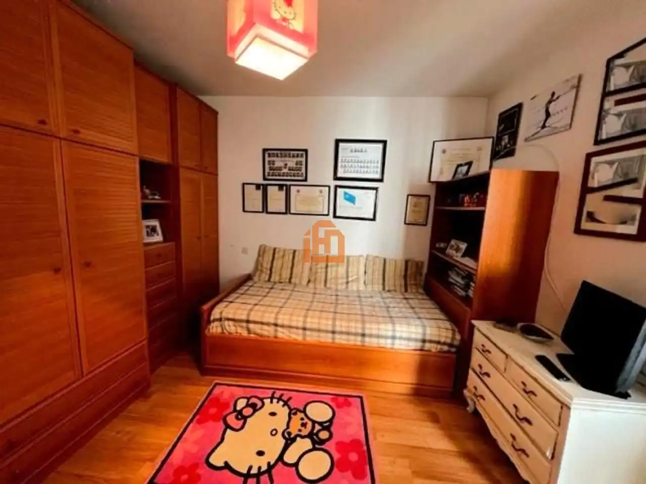 Dormitori de Casa o xalet en venda en La Robla  amb Calefacció, Terrassa i Traster