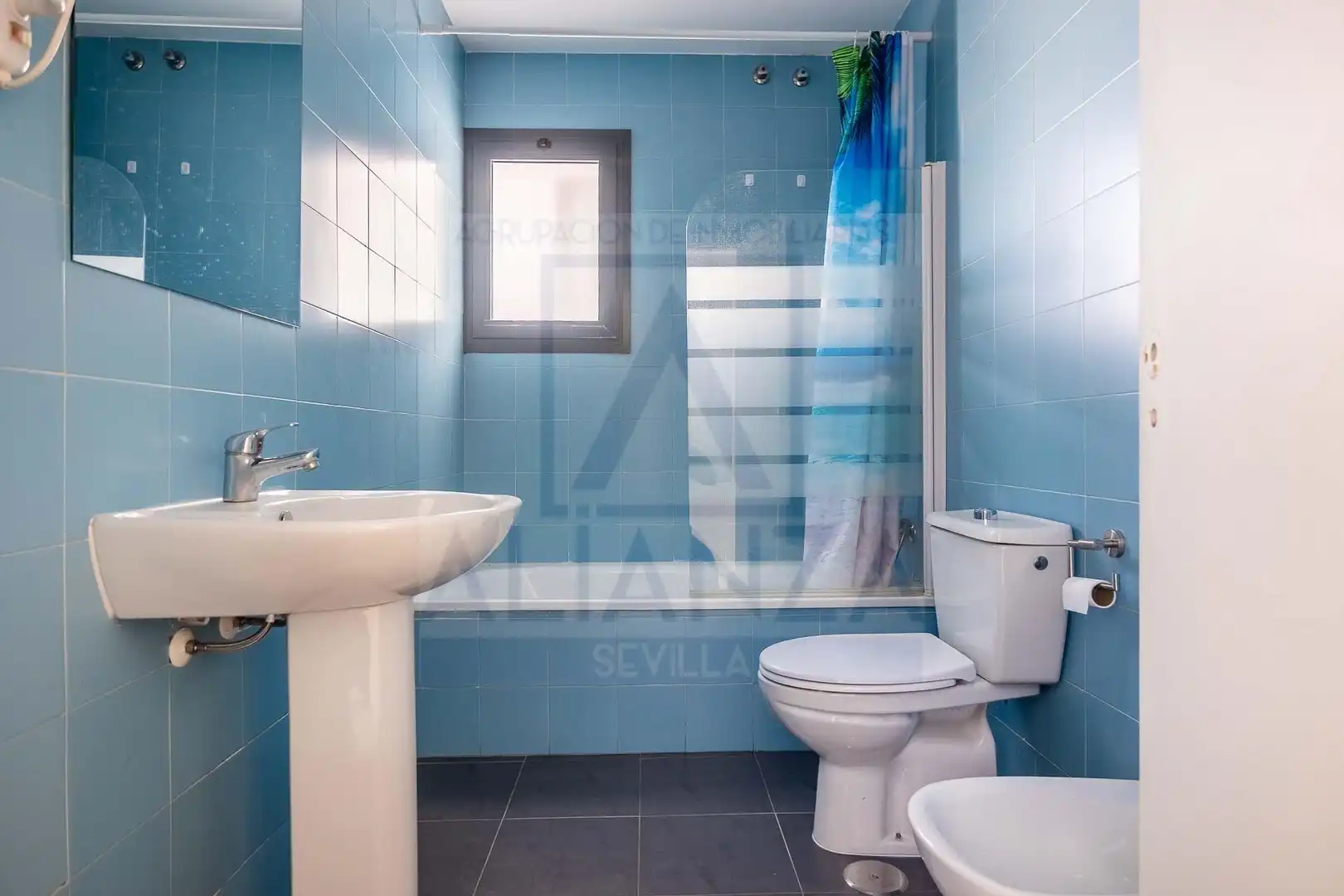Baño de Piso en venta en Camas con Aire acondicionado, Calefacción y Trastero