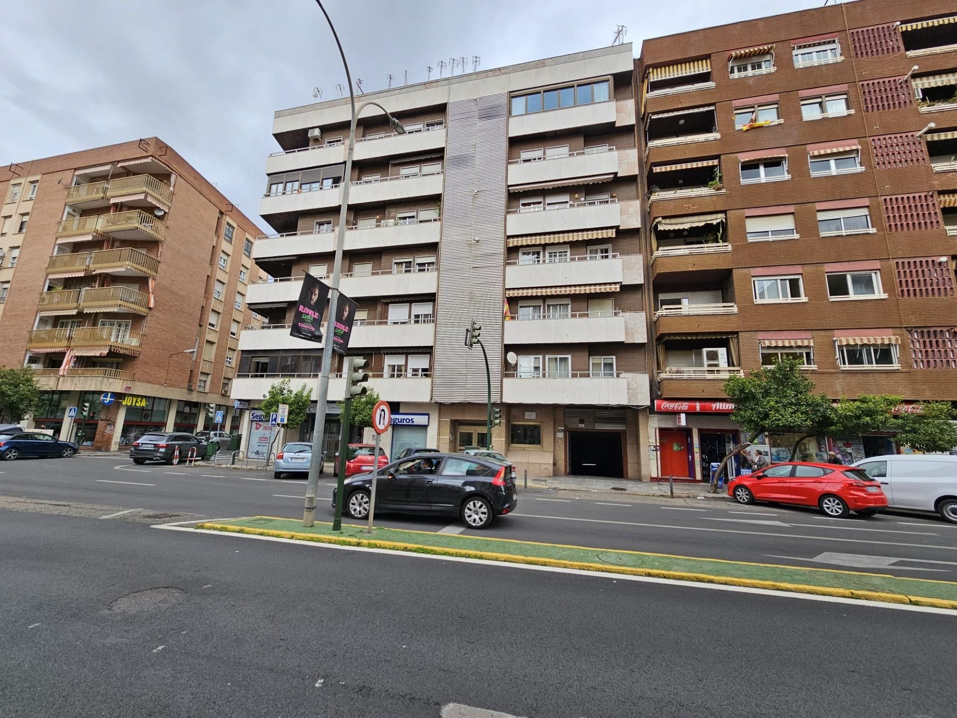 Vista exterior de Pis en venda en  Córdoba Capital amb Aire condicionat, Calefacció i Parquet
