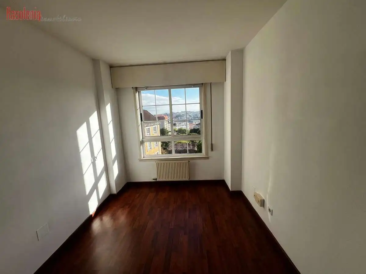 Apartment with lift for sale in Miguel González Garcés 67, imagen 11