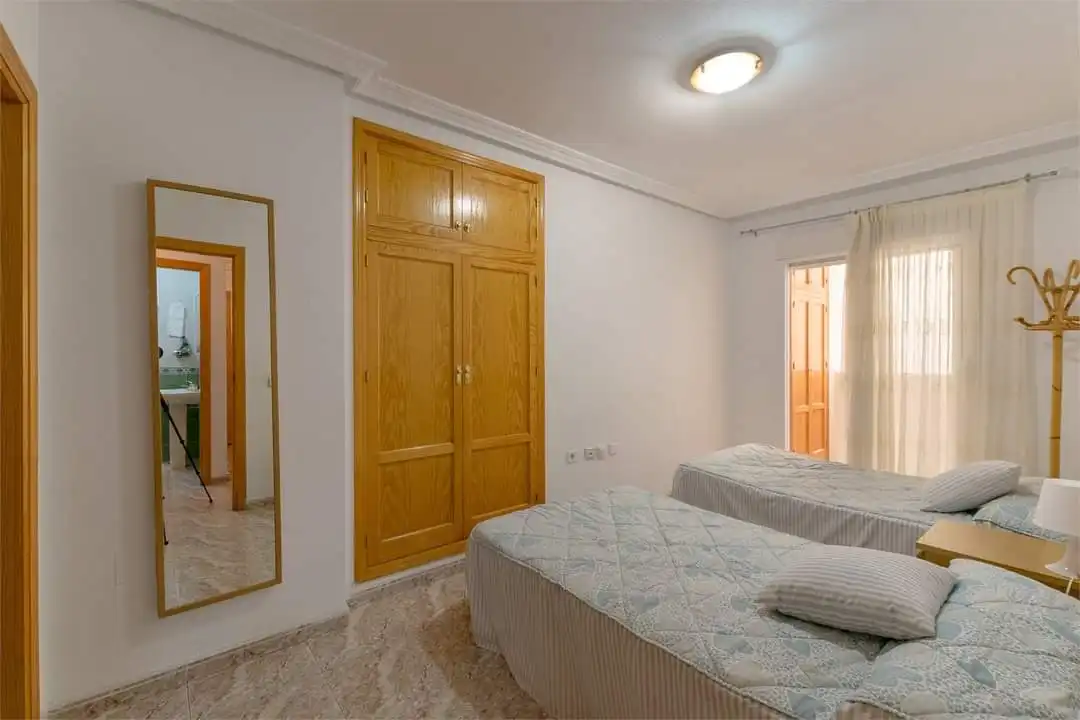 Habitación de Piso en venta en Málaga con Terraza y Trastero
