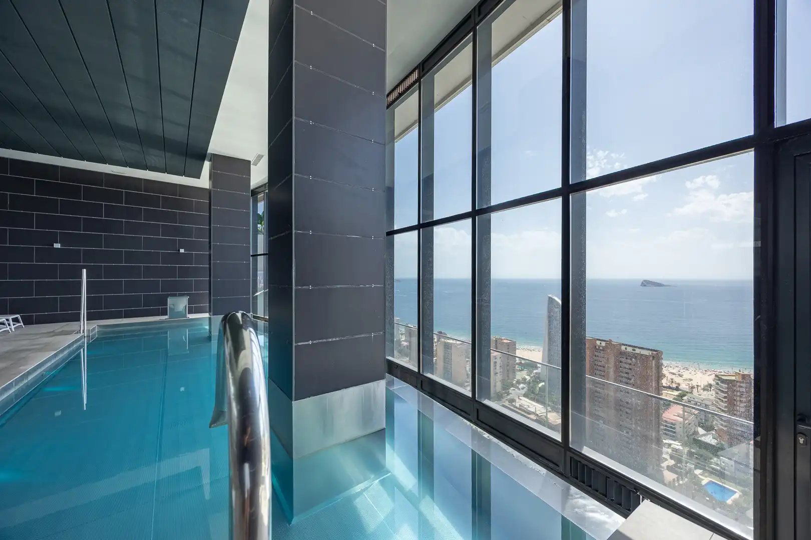 Piscina de Apartamento en venta en Benidorm con Trastero, Piscina y Amueblado