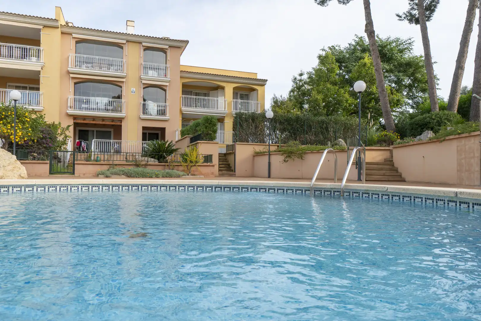 Piscina de Casa adosada en venda en Calvià amb Aire condicionat, Calefacció i Terrassa