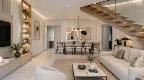 Ático dúplex luminoso con balcón y con posibilidad de parking en venta en el Eixample Izquierdo, imatge 3
