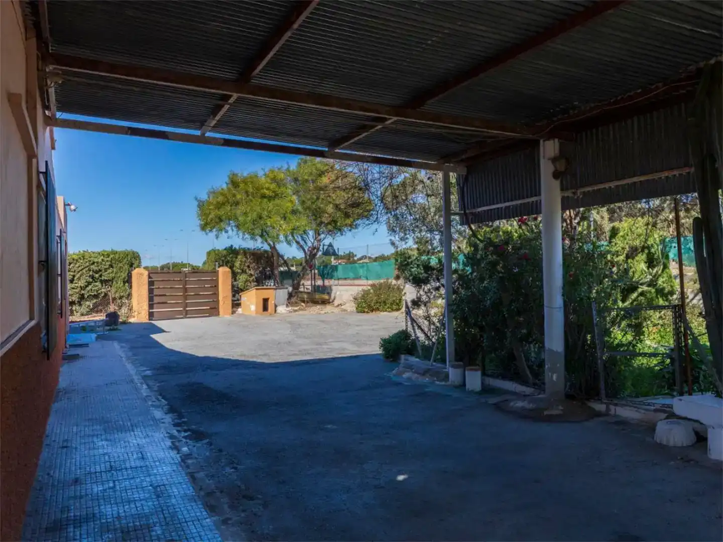 Vista exterior de Finca rústica en venda en Santa Pola amb Aire condicionat, Jardí privat i Traster