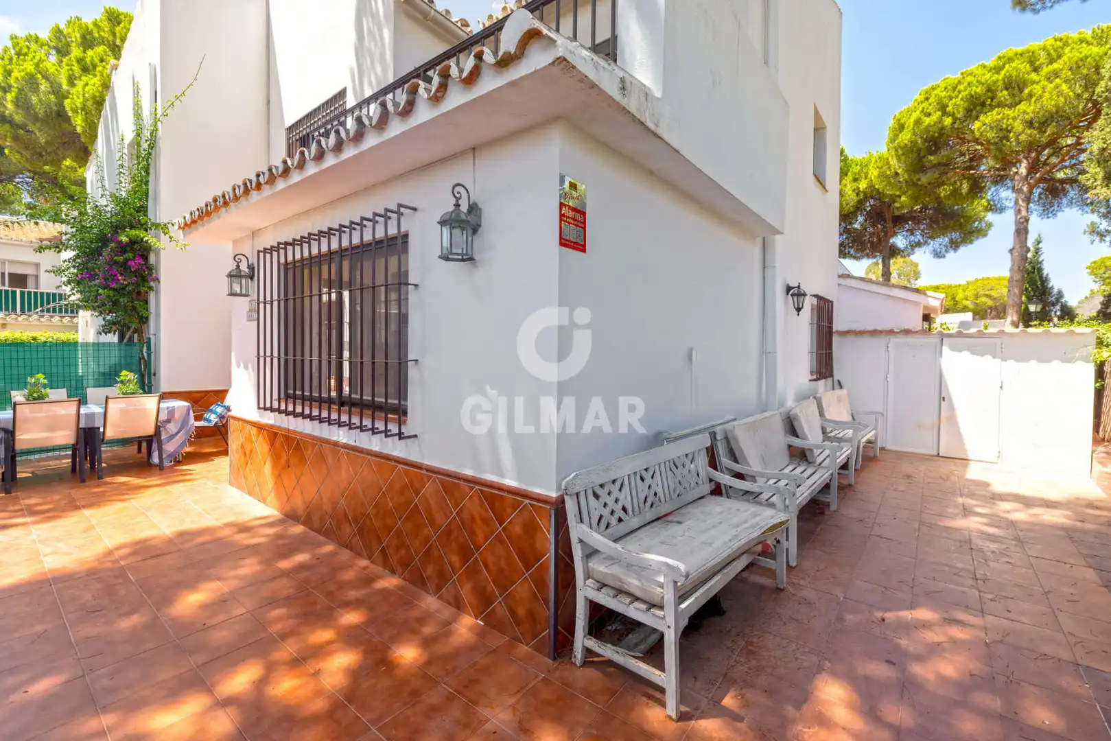 Vista exterior de Casa adosada en venta en Estepona con Jardín privado