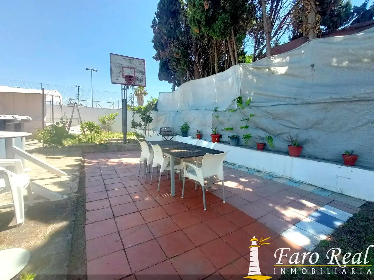 Terraza de Finca rústica de alquiler en Sanlúcar de Barrameda con Aire acondicionado, Jardín privado y Piscina