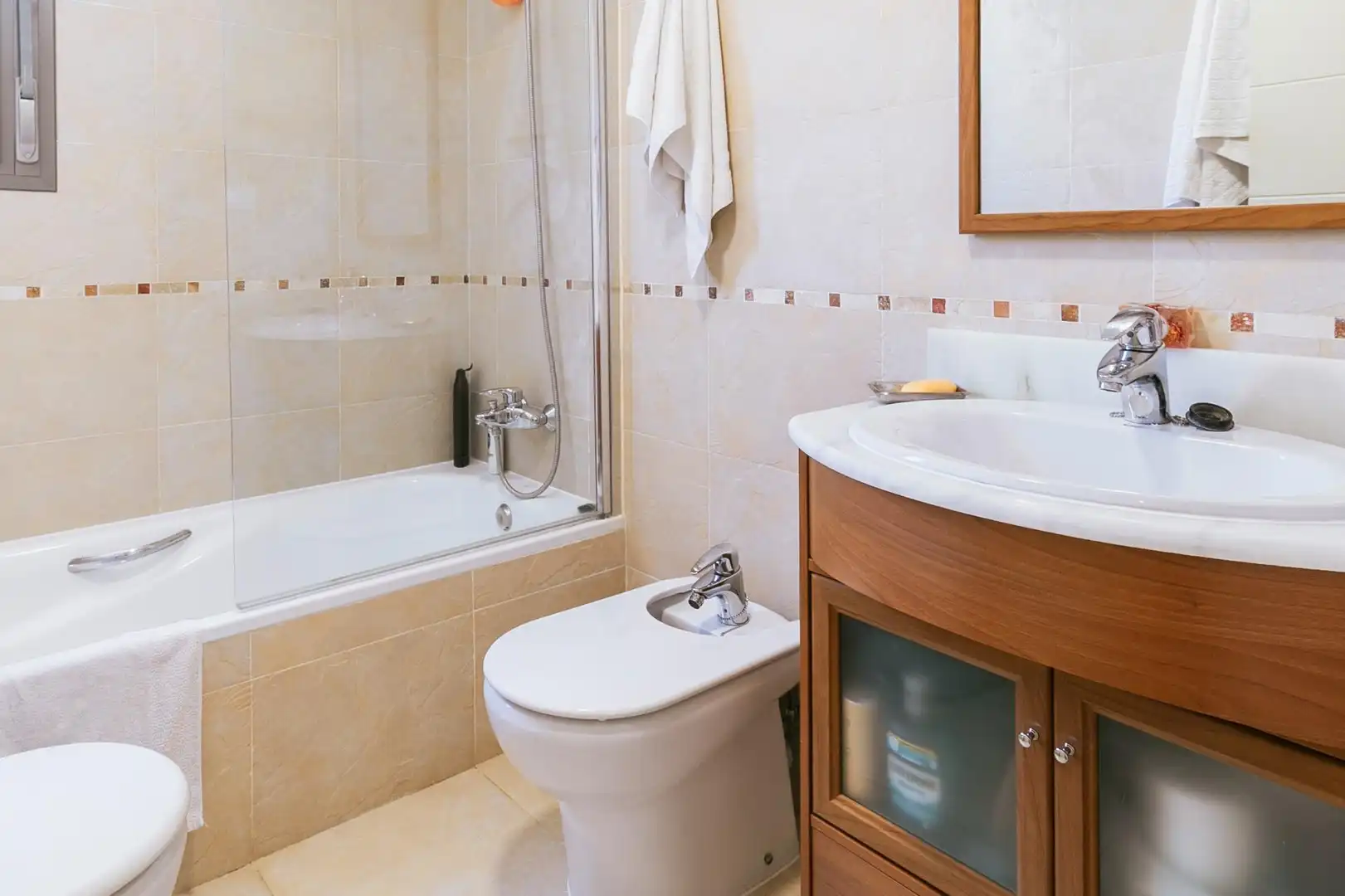 Baño de Piso en venta en Sabiñánigo con Calefacción, Jardín privado y Terraza