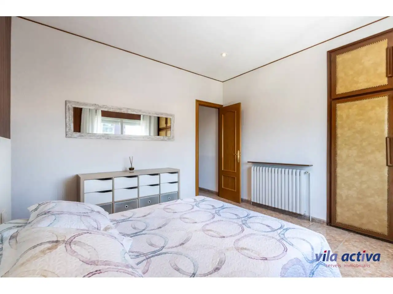 Dormitori de Casa adosada en venda en Terrassa amb Calefacció i Terrassa