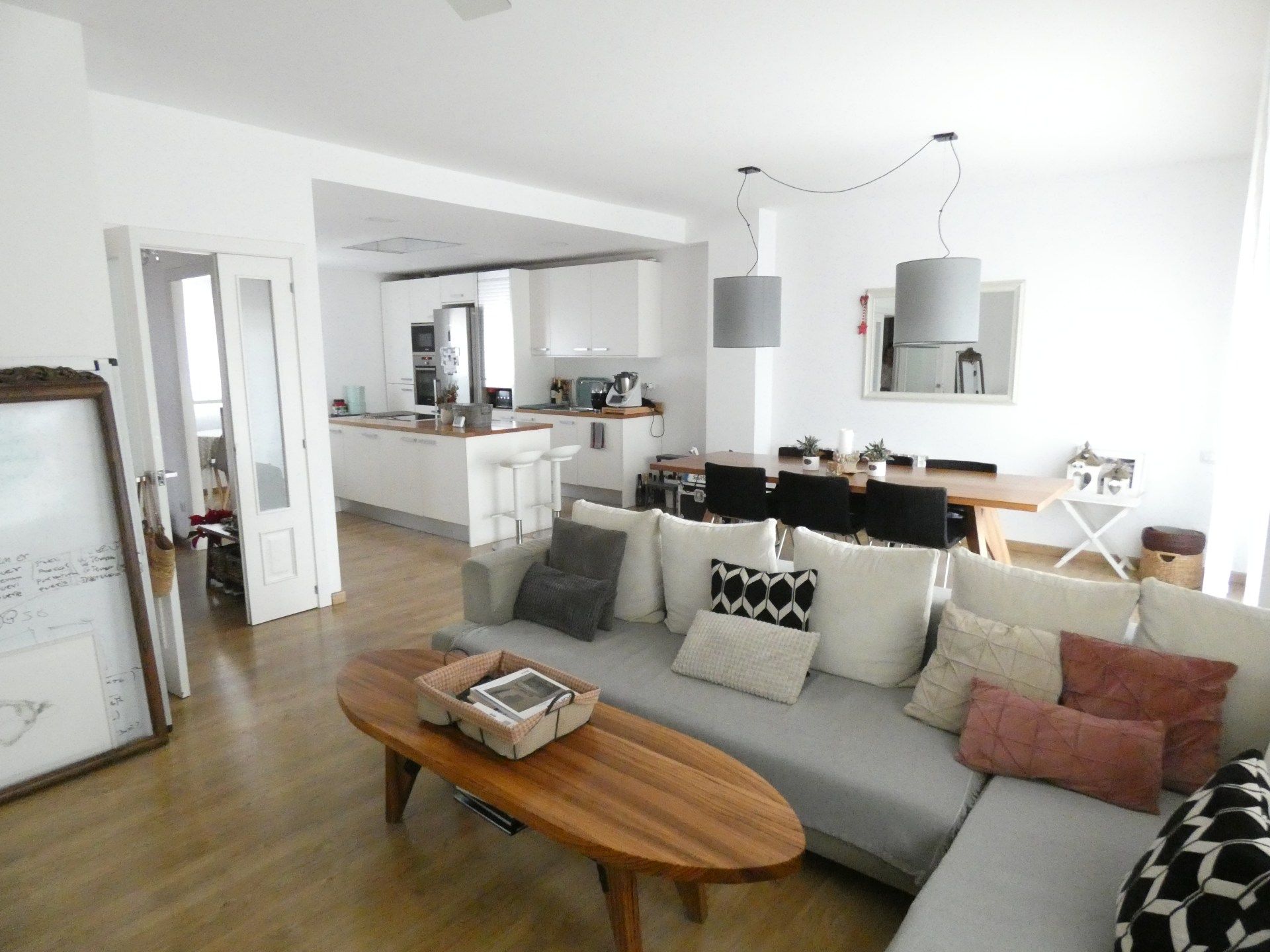 Living room of Single-family semi-detached for sale in Cerdanyola del Vallès  with Heating, Terrace and Storage room