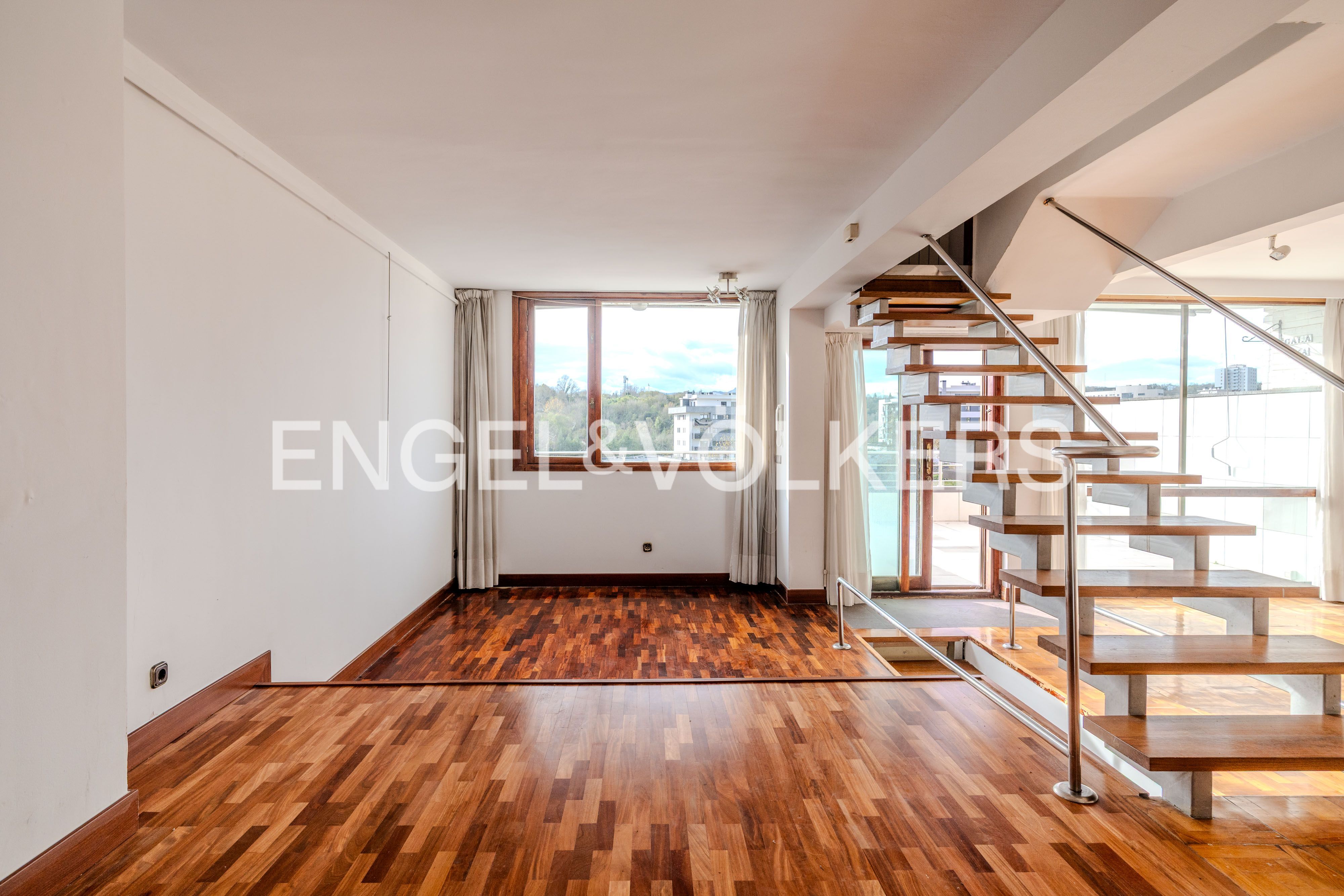 Living room of House or chalet for sale in Donostia - San Sebastián   with Heating, Private garden and Terrace