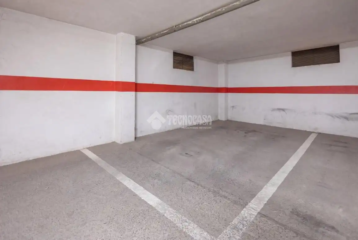 Parkplatz von Wohnung zum Verkauf in Salamanca mit Heizung, Abstellraum und Möbliert