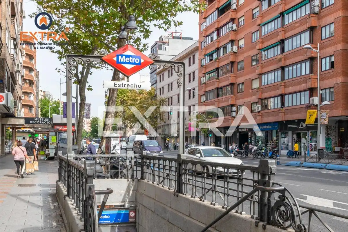 Vista exterior de Dúplex en venta en  Madrid Capital con Aire acondicionado y Calefacción