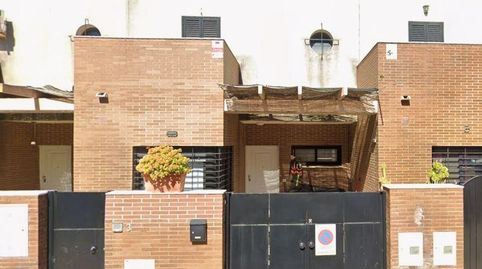 SE VENDE CASA OKUPADA ADOSADA EN C del Progreso 3, Castilleja de la Cuesta Sevilla