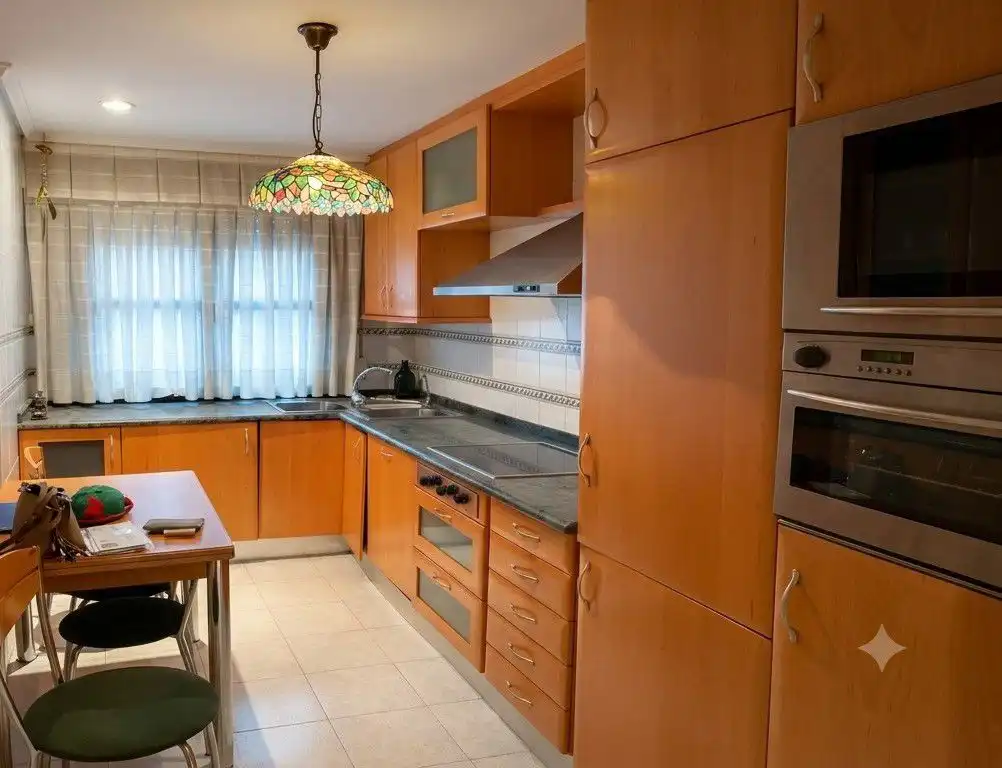Cocina de Apartamento en venta en Albelda de Iregua con Calefacción y Amueblado