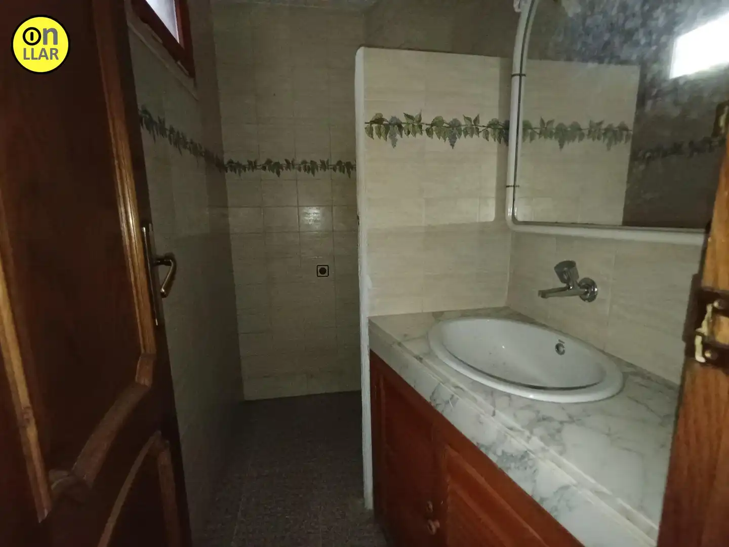 Badezimmer von Haus oder Chalet zum Verkauf in Sant Fost de Campsentelles mit Privatgarten, Terrasse und Abstellraum