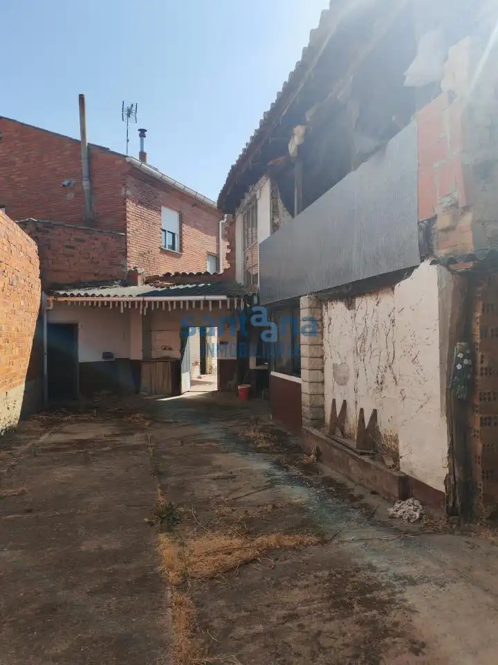 Vista exterior de Casa o xalet en venda en Turcia amb Jardí privat, Terrassa i Traster