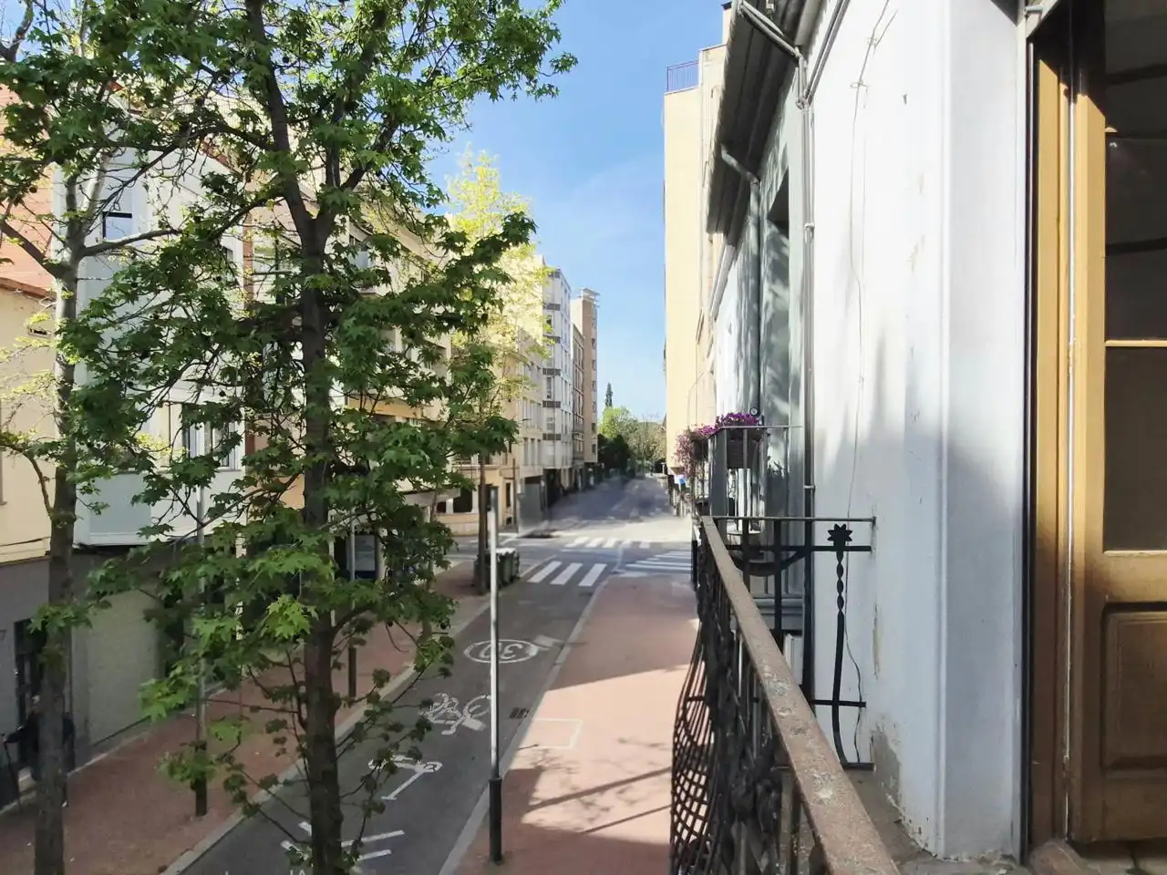 Vista exterior de Piso en venta en Terrassa con Calefacción y Balcón