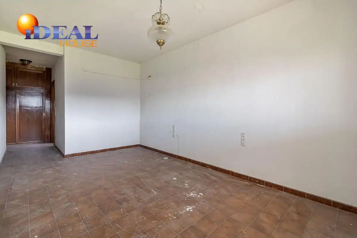 Casa rústica amb piscina en venda a Santa Fe, imagen 16