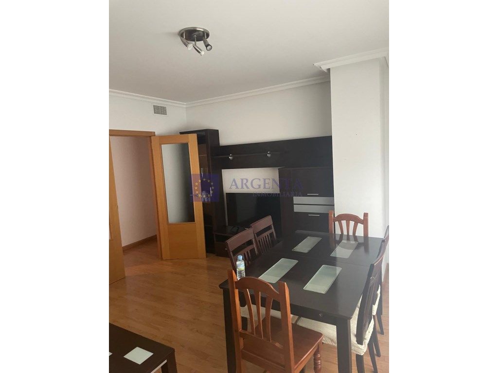 Comedor de Piso de alquiler en Cáceres Capital con Aire acondicionado y Calefacción