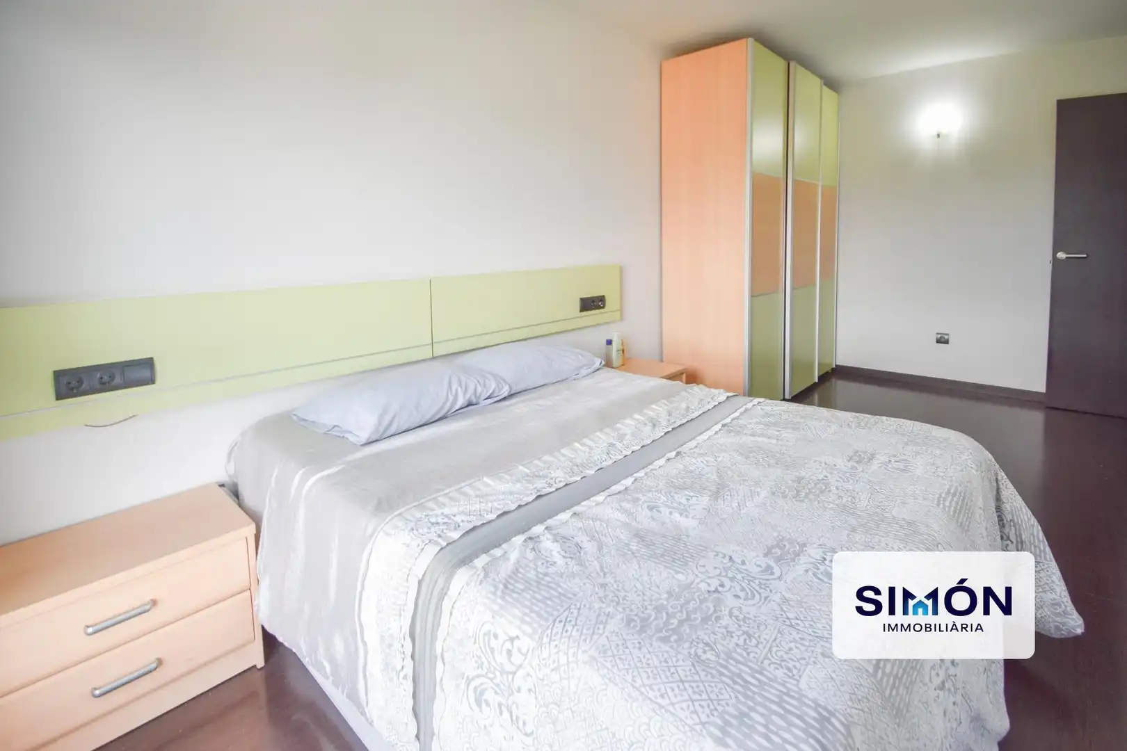 Bedroom of Flat for sale in Manresa  with Heating, Balcony and Community pool