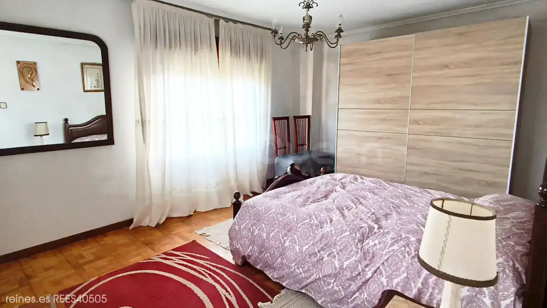 Schlafzimmer von Einfamilien-Reihenhaus zum Verkauf in Miengo mit Heizung und Privatgarten