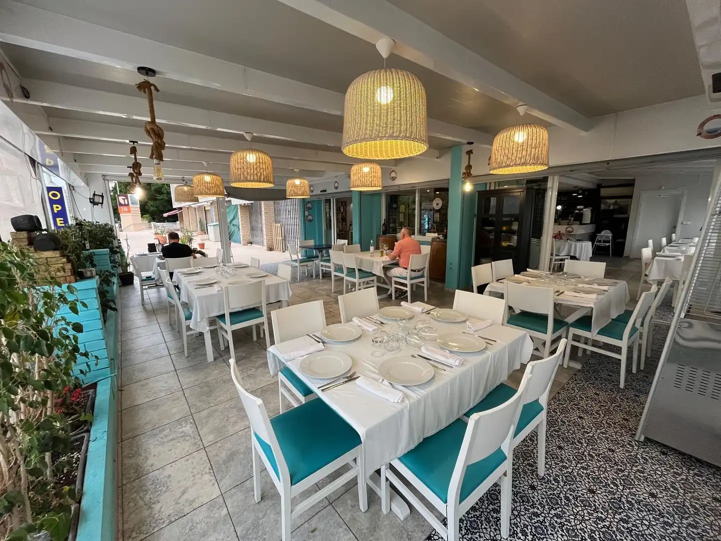 Business premises for sale in Playa de Gandia, imagen 2