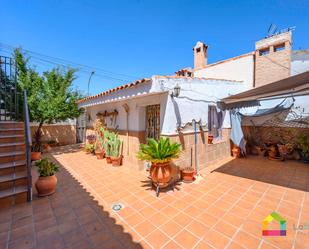 Vista exterior de Casa o xalet en venda en Orgaz amb Aire condicionat, Calefacció i Jardí privat