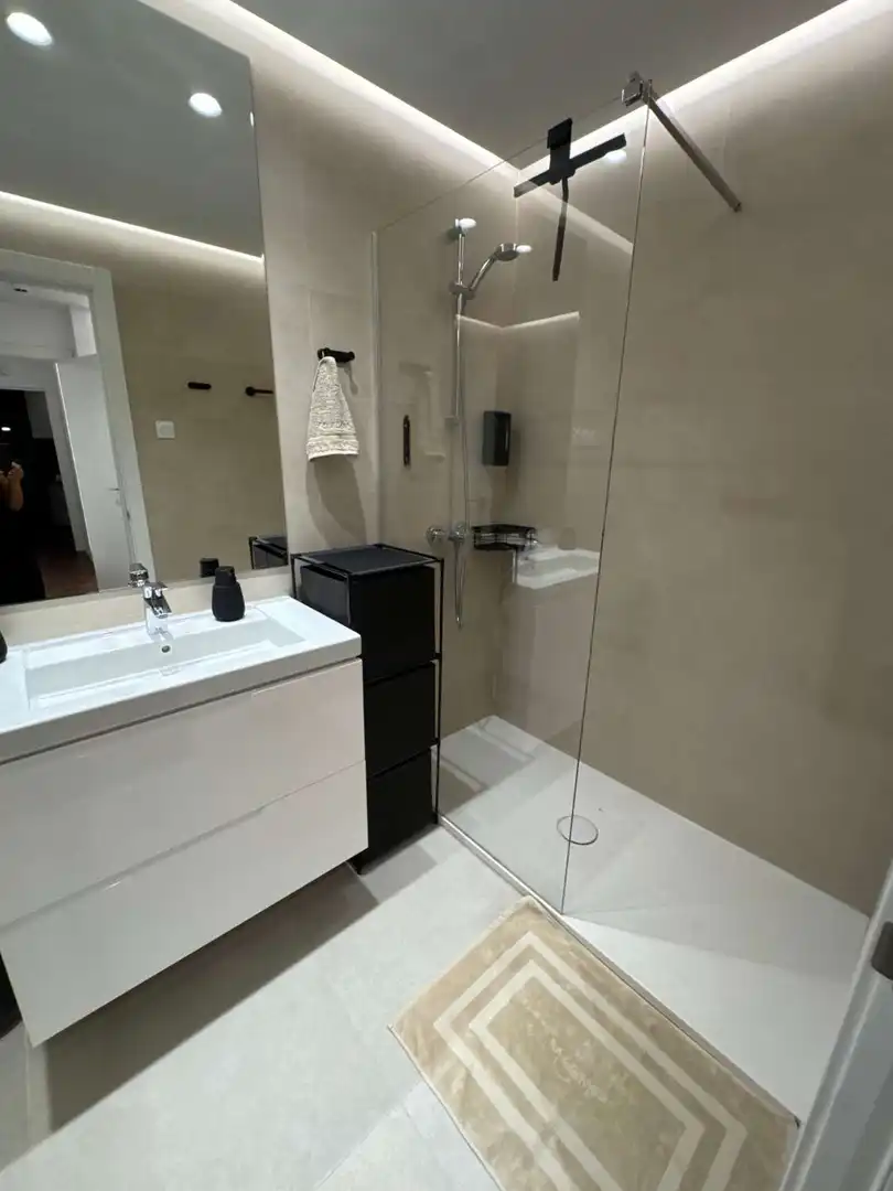 Flat for rent in N/A, Martiricos - La Roca - La Rosaleda