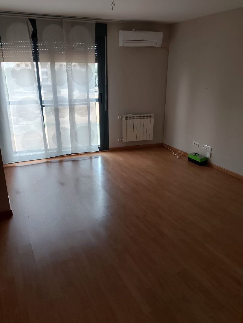 Sala de estar de Piso en venta en Ciudad Real Capital con Aire acondicionado, Calefacción y Trastero