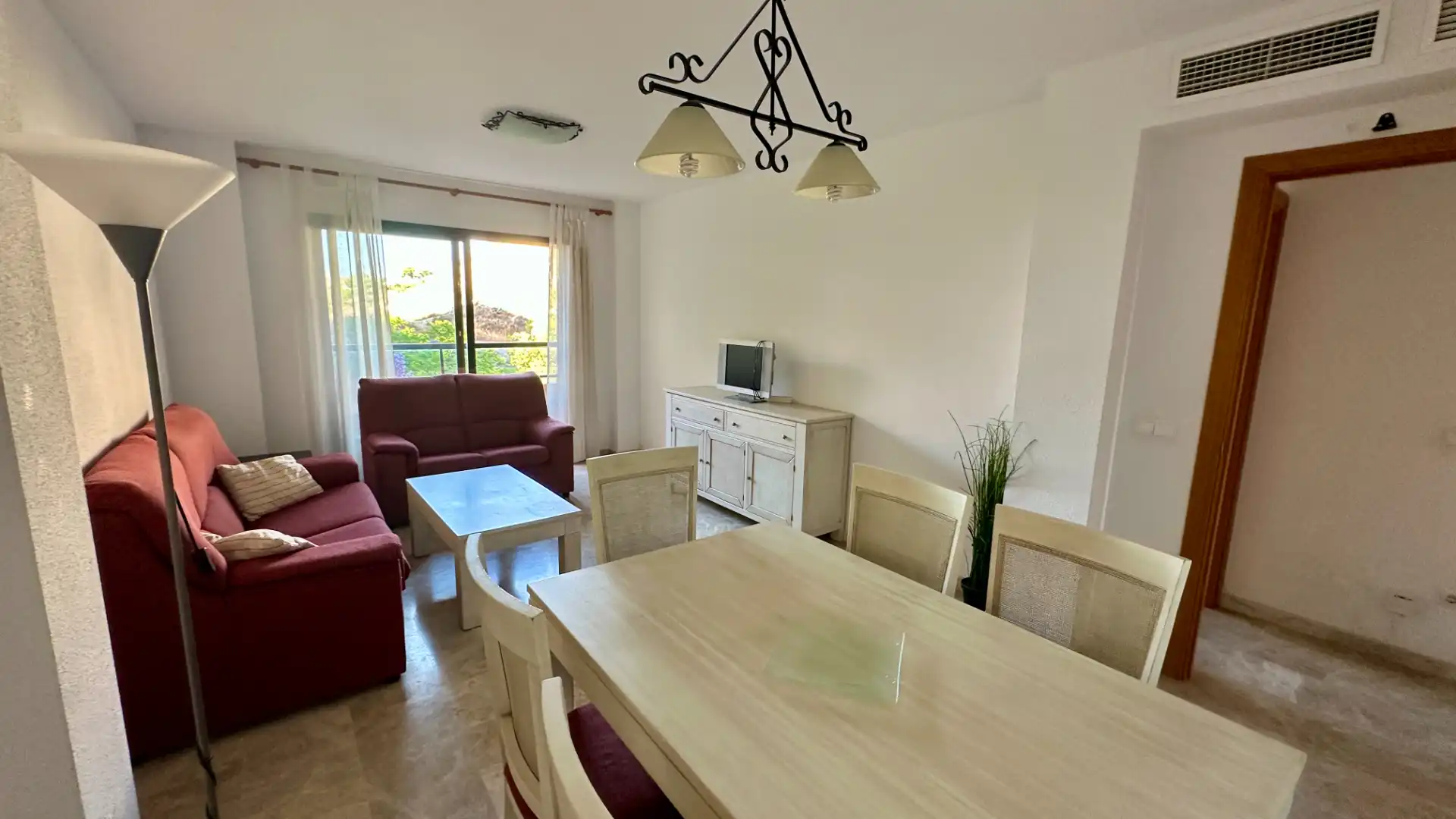 Flat with terrace for sale in Calle Ronda del Castillo, imagen 4