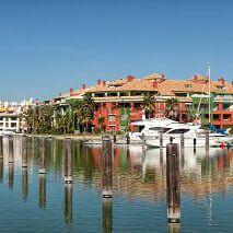 Exterior view of Apartment to rent in Sotogrande  with Air Conditioner, Heating and Terrace